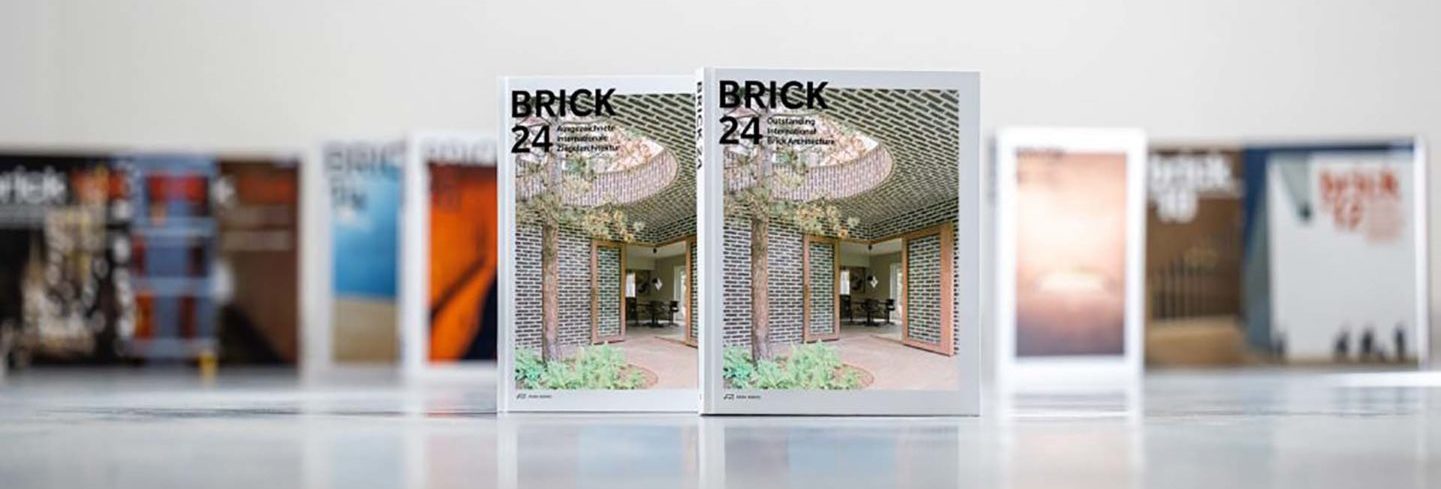 Copertina del libro dedicato a Brick 24