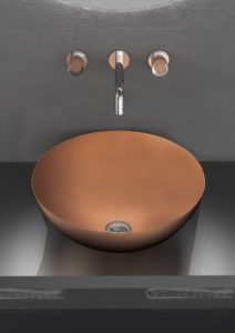 Lavabo di forma sferica prodotto fa Glass Design su progetto di Tonino Lamborghini Copper