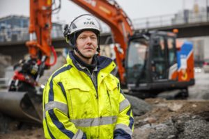 Anton Silvennoinen, project support di Bäckströms, ditta che ha scelto di utilizzare Hitachi ZE135