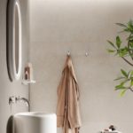 Vitra Tiles serie Flakeart ambientazione bagno