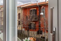 Serramenti Oknoplast in una residenza di Lioni